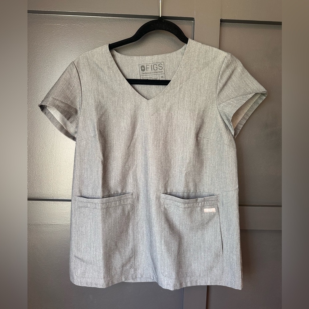 Figs Heather Gray V-Neck Scrub Top